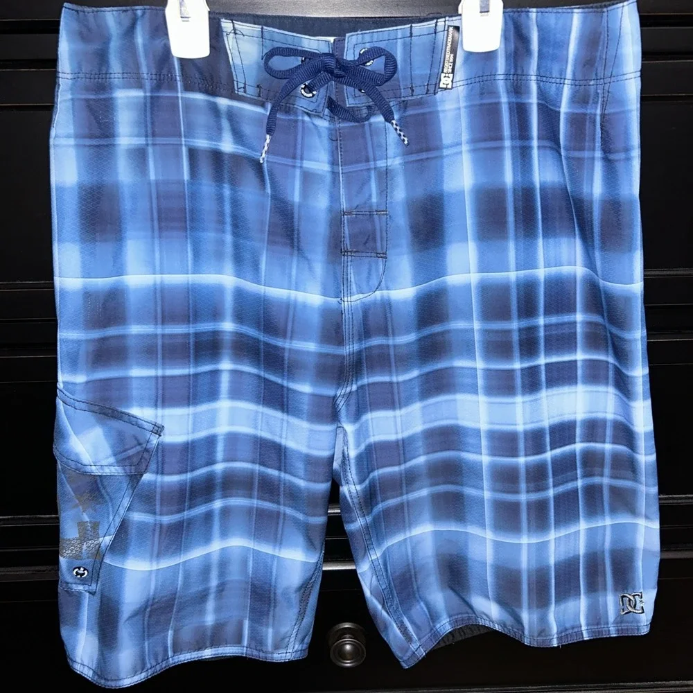 DC Apparel Swim Trunks Board Shorts 34 Blue‎